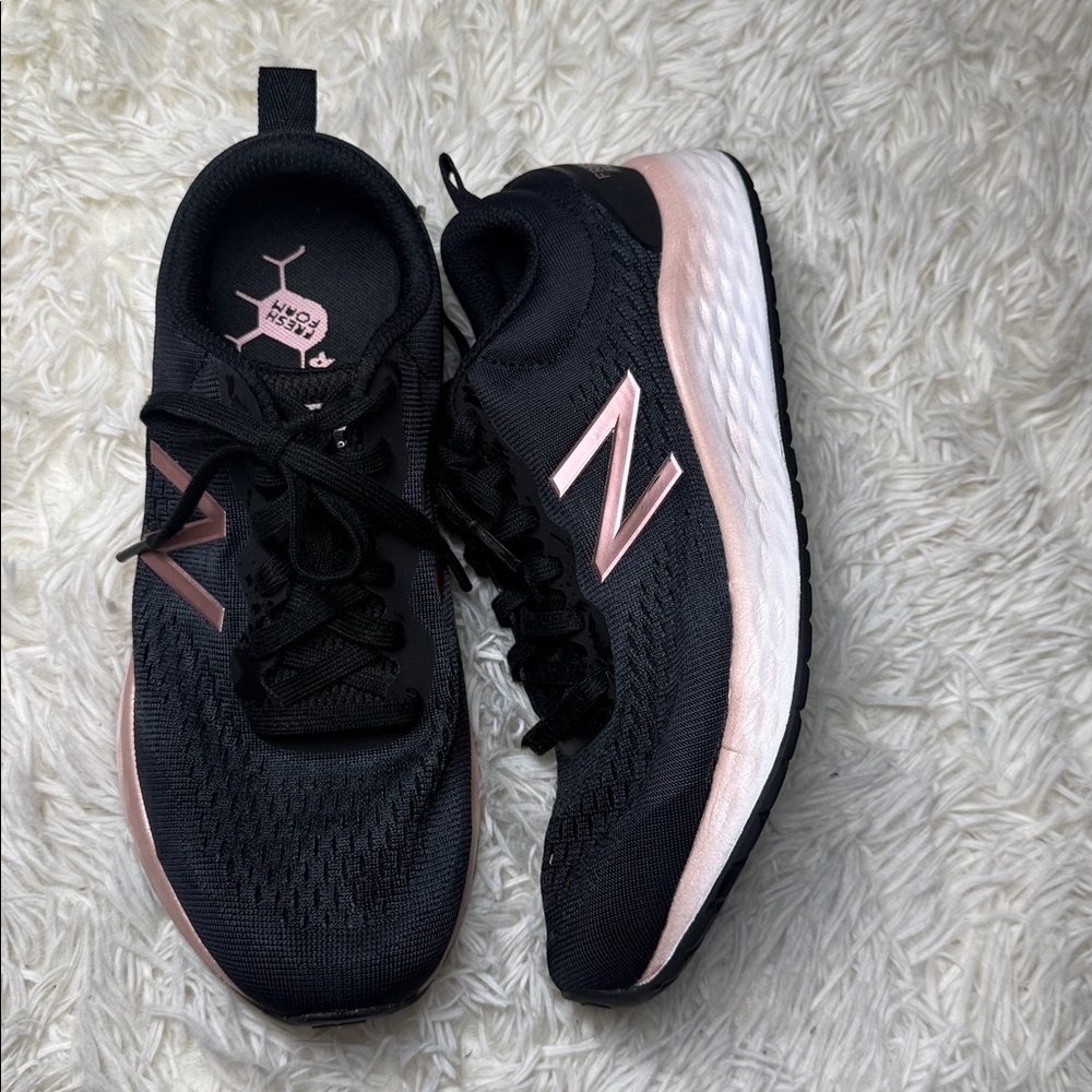 New Balance Women's Fresh Foam Arishi V3 Classic Running Shoe